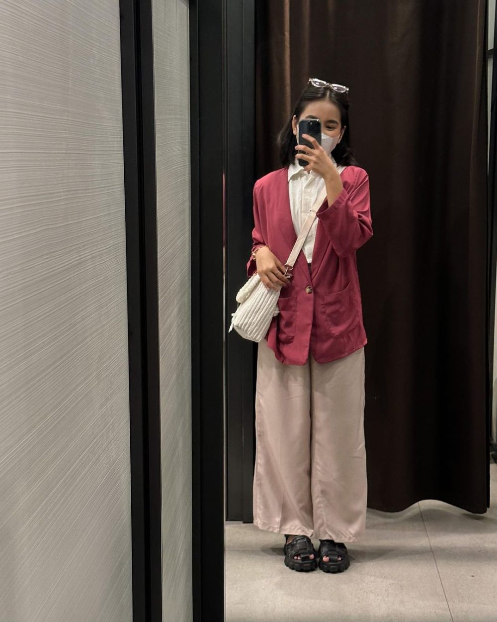 11 Style Smart Casual Outfit ala Jesica Ceren, Super Stylish!