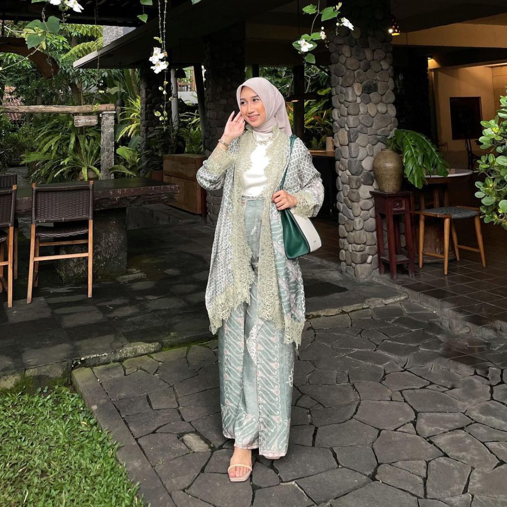 Style Kondangan Hijab Simpel Nan Elegan