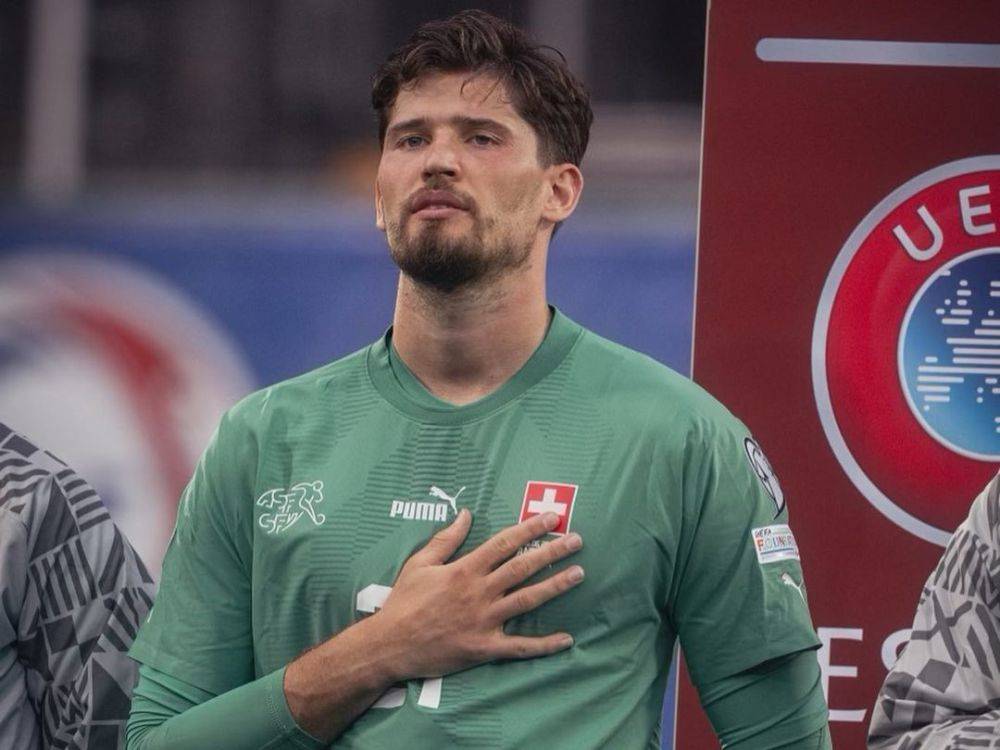 10 Fakta Gregor Kobel, Kiper Swiss Andalan Borussia Dortmund