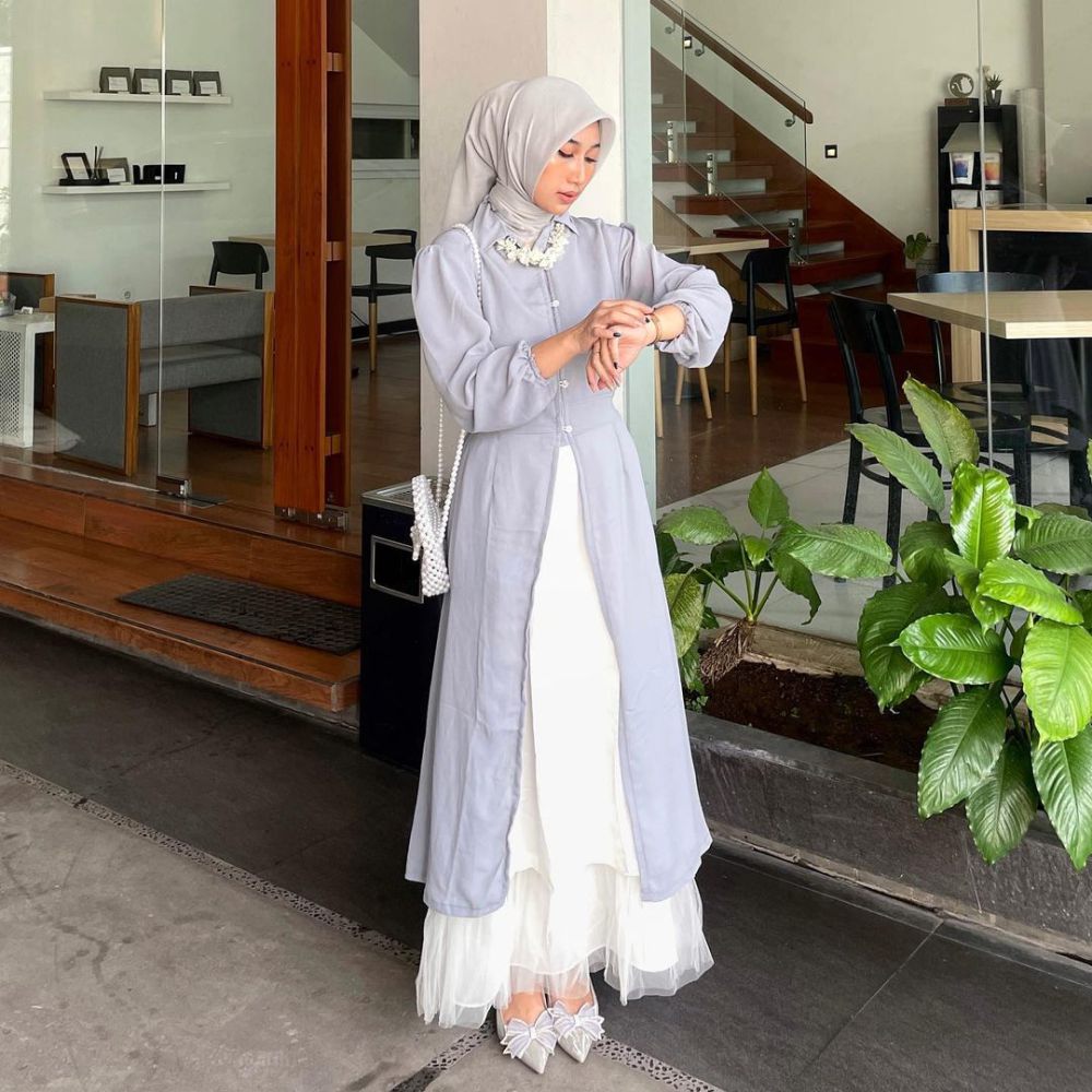 9 OOTD Kondangan Pakai Rok Tutu ala Selebgram Hijab, Tetap Elegan!