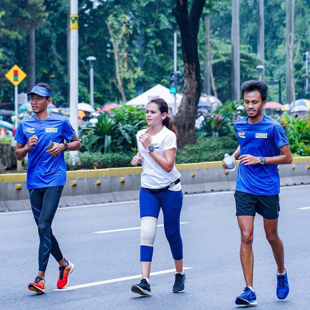 11 Outfit Jogging ala Sahila Hisyam, Cocok Buat CFD-an! 