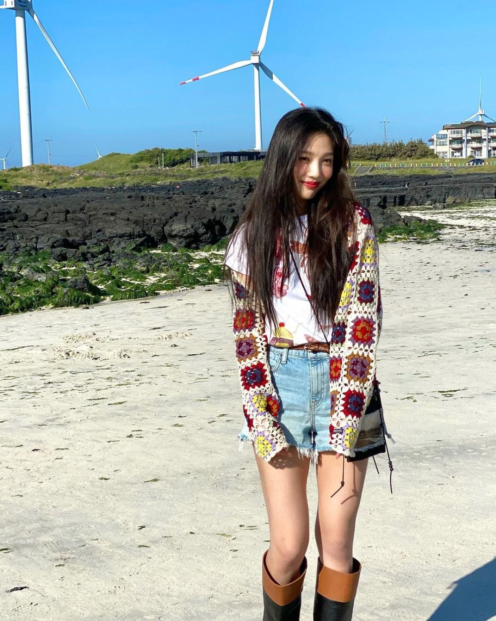 8 Ide Styling Cardigan Joy Red Velvet, Ahlinya Outfit Cute