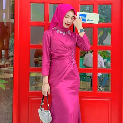 9 Warna Jilbab yang Cocok dengan Baju Fuchsia, Hijabers Wajib Tahu! 