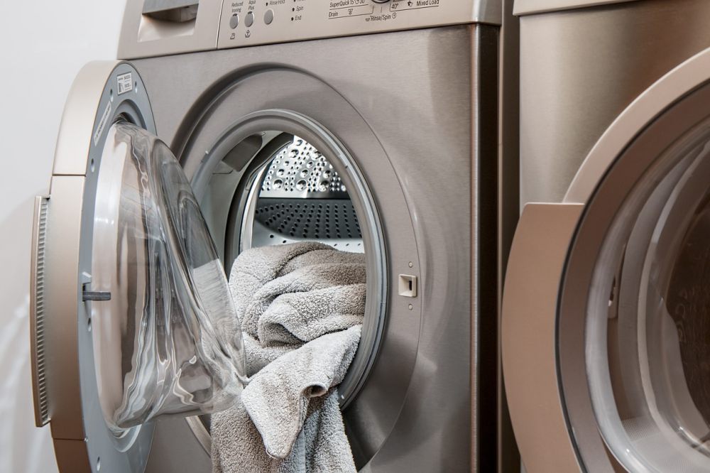 7 Penyebab Pakaian Berlubang Setelah Dicuci