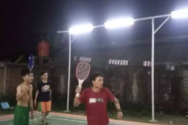 8 Potret Asal Ikut Nimbrung Ini SKSD Banget, Ngakak Sampe Perut Kram
