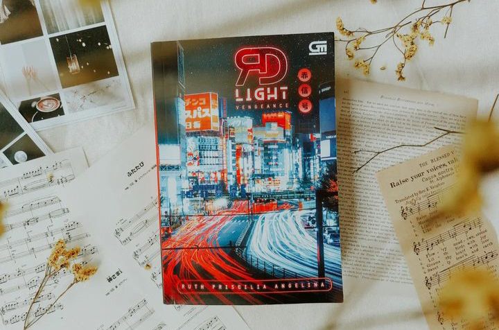 7 Rekomendasi Buku Gak Bosen Dibaca Ulang, Ceritanya Seru!