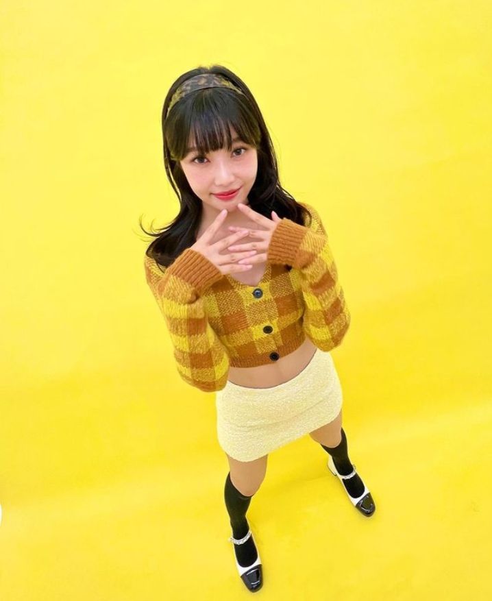 7 Padu Padan Mini Skirt ala Joy Red Velvet, Andalan Tampil Girly