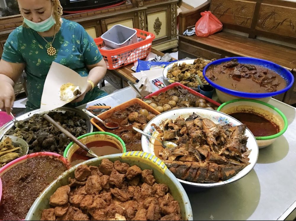 5 Kuliner Blusukan di Surabaya, Hidden Gem Banget