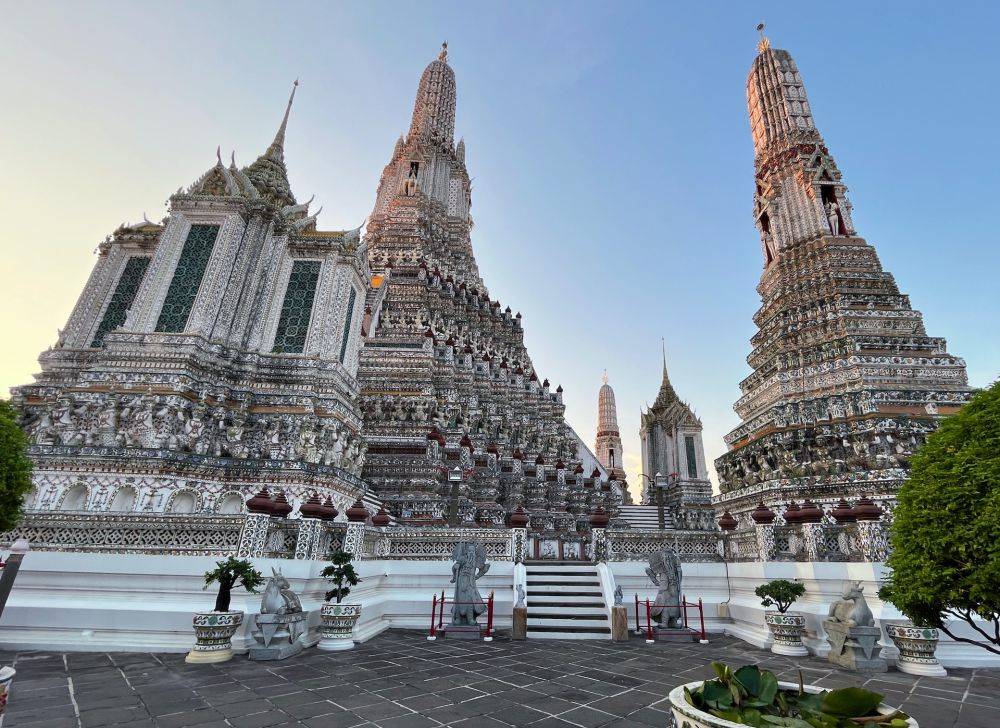 Wat Arun, Salah Satu Kuil Buddha Tertua