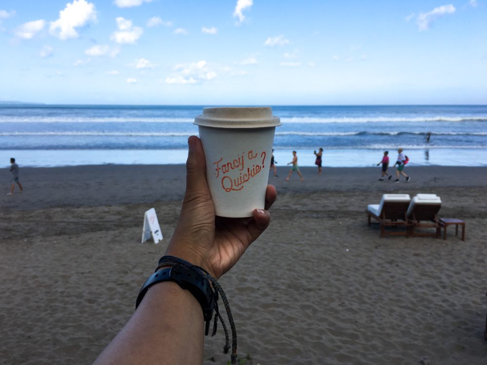 Sensasi Ngopi Pagi di Quickie Coffee, View Pantai Seminyak
