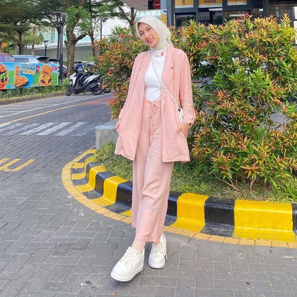 Ootd Hijab Untuk Nonton Barbie