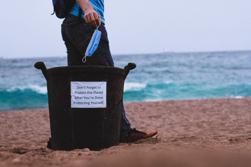 5 Tips Menjaga Kebersihan saat Berkunjung ke Pantai
