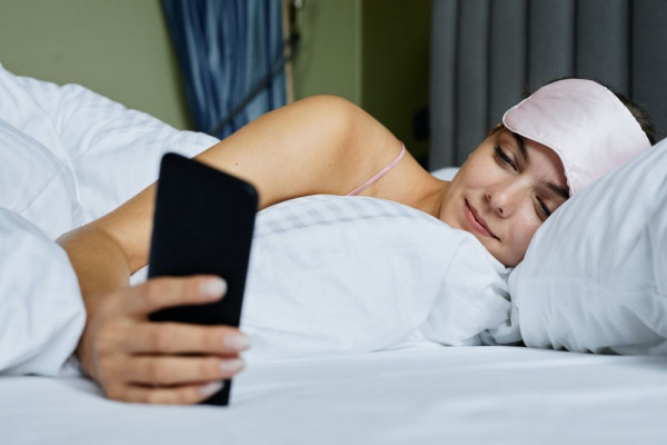 5 Bahaya Sleep Call bagi Kualitas Hidup secara Keseluruhan, Apa Aja?