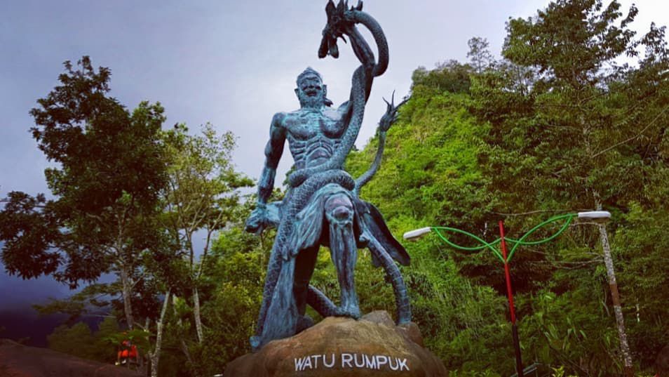 Watu Rumpuk Madiun: Sejarah, Info, dan Daya Tarik