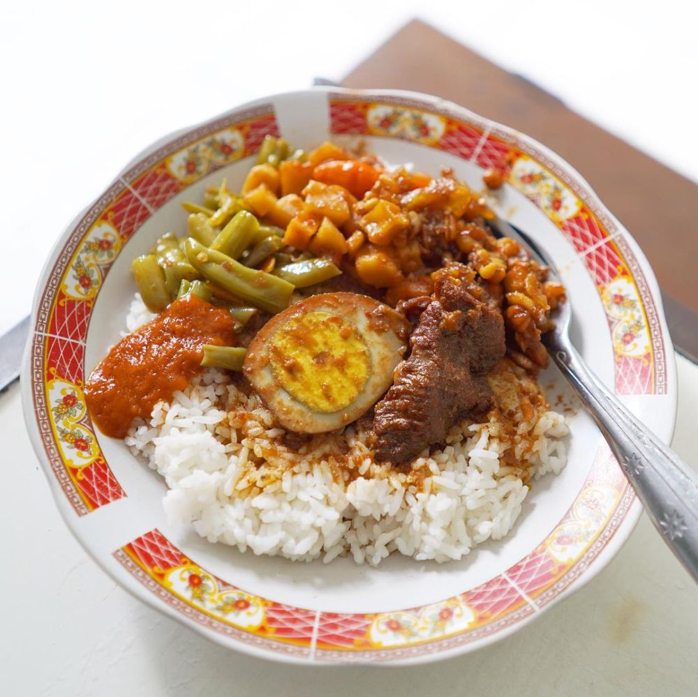 5 Rekomendasi Tempat Makan Terkenal Sekitar Grand City Surabaya 