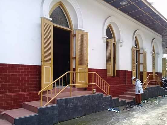 8 Masjid Ikonik di Surabaya Penuh Sejarah