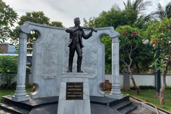 3 Fakta Makam W.R. Soepratman di Surabaya