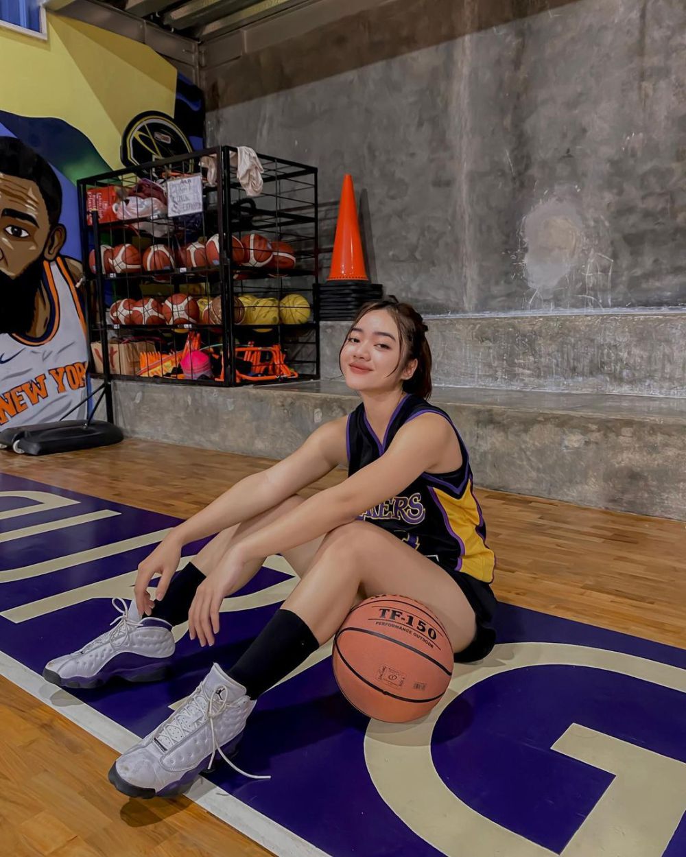 10 Seleb Wanita Ini Jago Bermain Basket Bikin Kewalahan