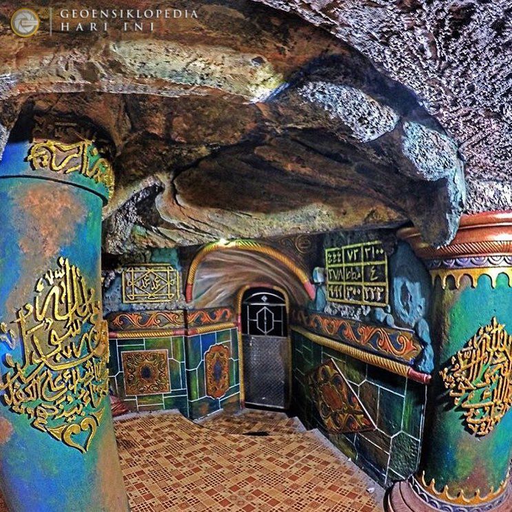 Masjid Perut Bumi di Tuban: Lokasi dan Daya Tarik