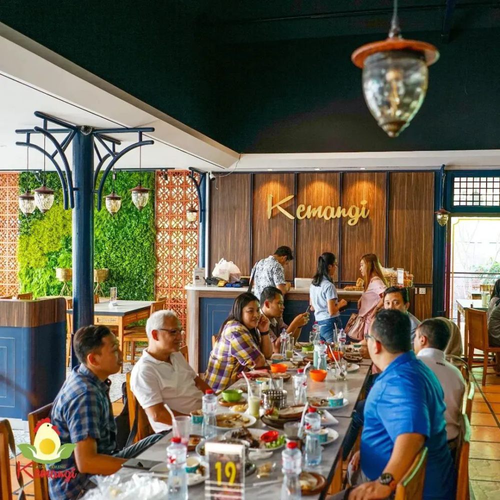 7 Restoran yang Family Friendly di Madiun, Nyaman dan Luas