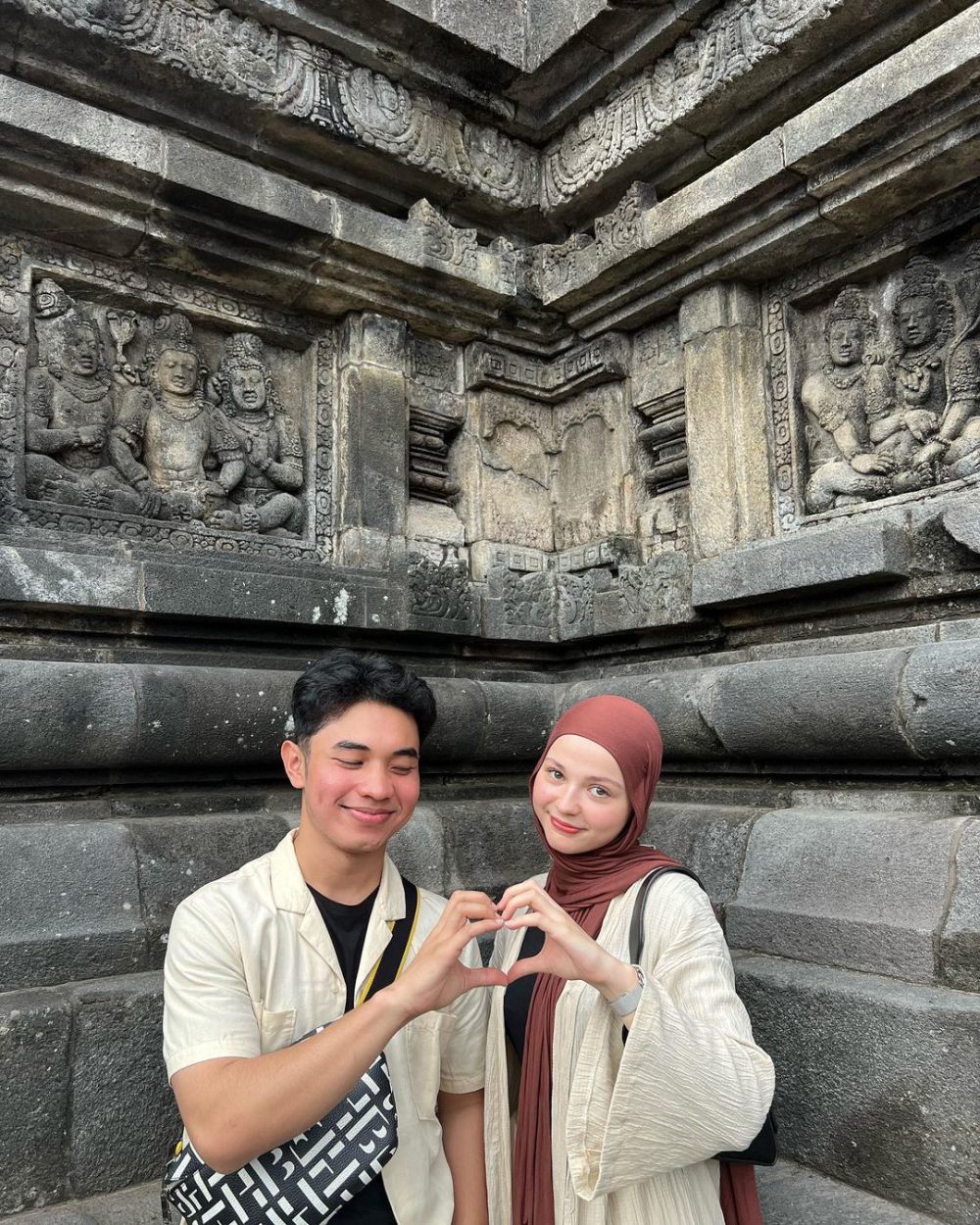 7 Potret Fiki Naki dan Tugba Keliling Yogyakarta, Seru Banget!