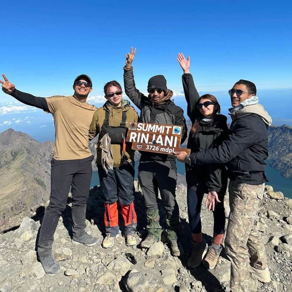 Daffa Wardhana Dan Sahabat Mendaki Gunung Rinjani