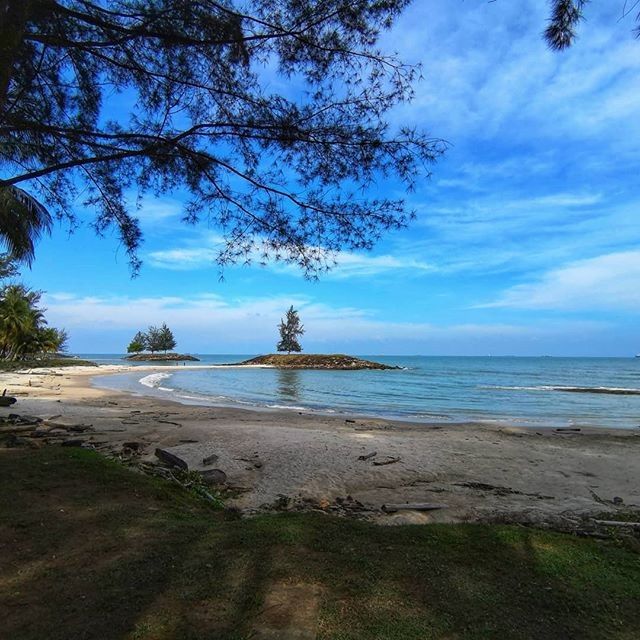 7 Wisata Pantai di Kalimantan dengan Pesona yang Memukau