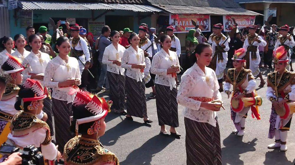 Melihat Tradisi Jamasan Tombak Kyai Upas Pusaka Milik Tulungagung