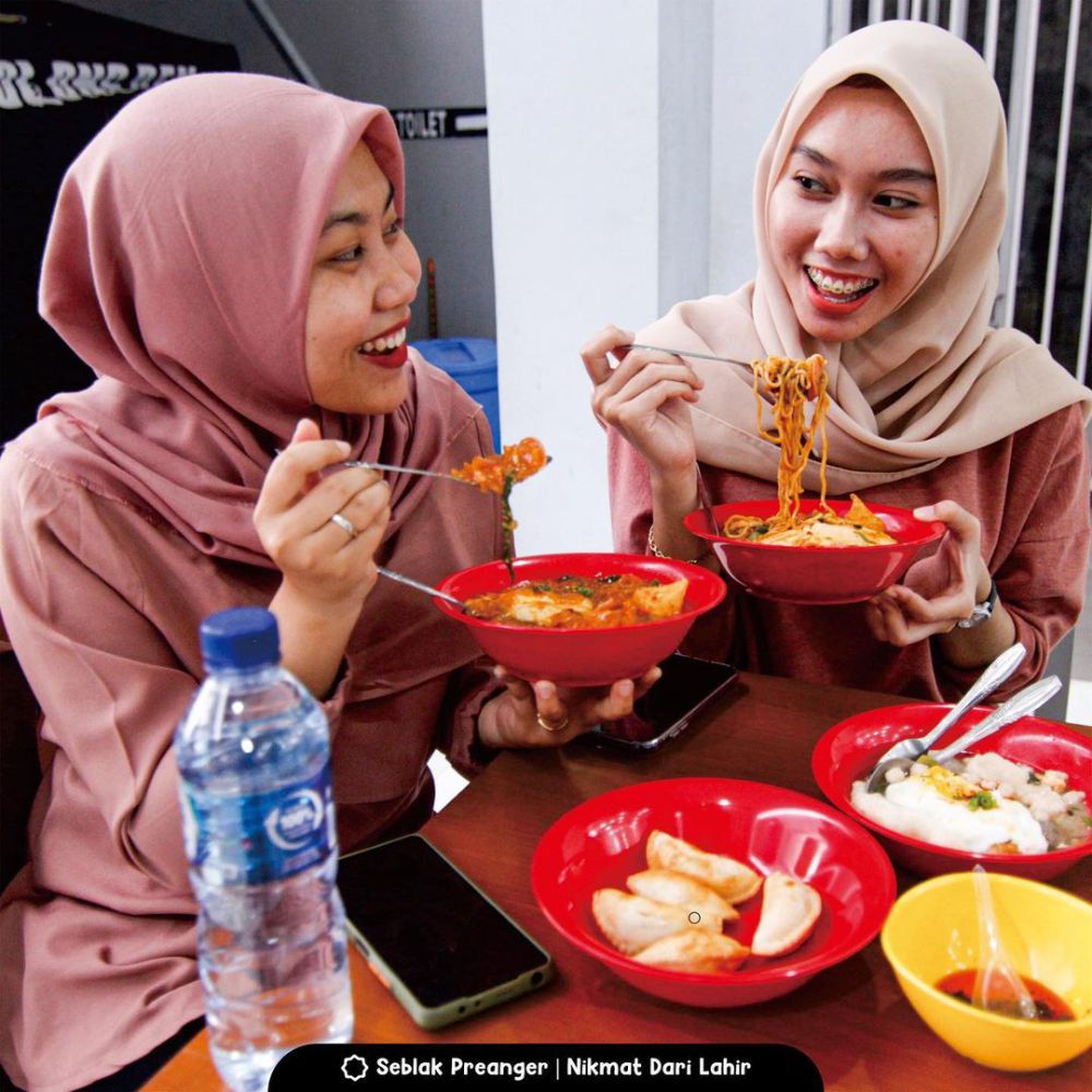 7 Kedai Seblak Street Food di Sidoarjo, Pedas Nikmat Mulai Rp5 Ribu