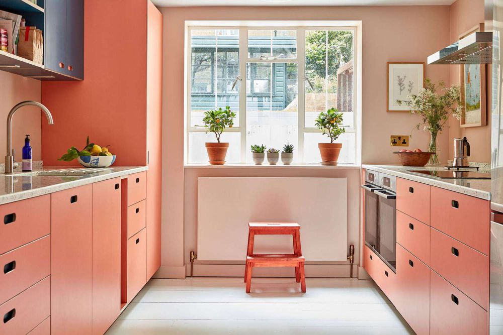 8 Inspirasi Dapur Nuansa Merah Muda, Cantiknya Kebangetan