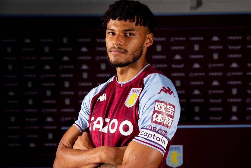 5 Bek Yang Dibeli Aston Villa Dengan Harga Mahal