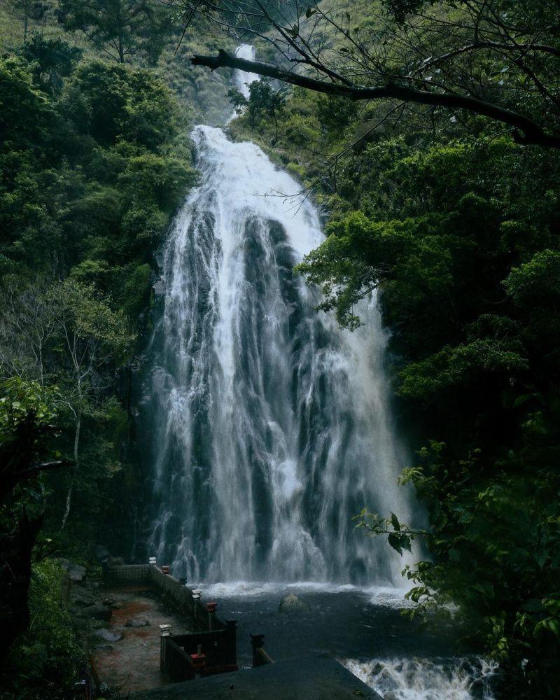 5 Air Terjun di Sekitar Danau Toba yang Seru buat Refreshing