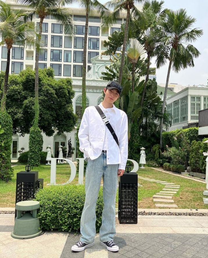 10 Gaya OOTD Casual ala Hwang In Youp, Tampil Modis Setiap Saat!