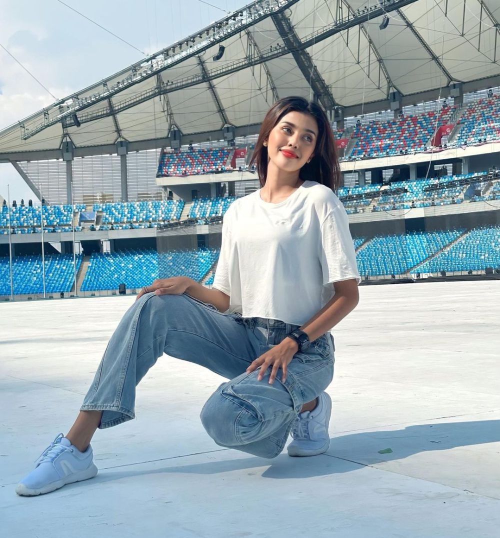 10 Ide OOTD ala Leakena In, 2nd RU Miss Grand Cambodia 2023