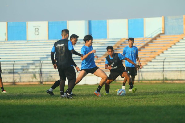 Persela Lamongan Raih Kemenangan di Kandang PSCS Cilacap