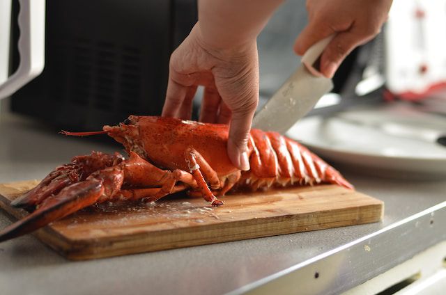 Resep Lobster Asam Manis ala Restoran yang Praktis dan Lezat