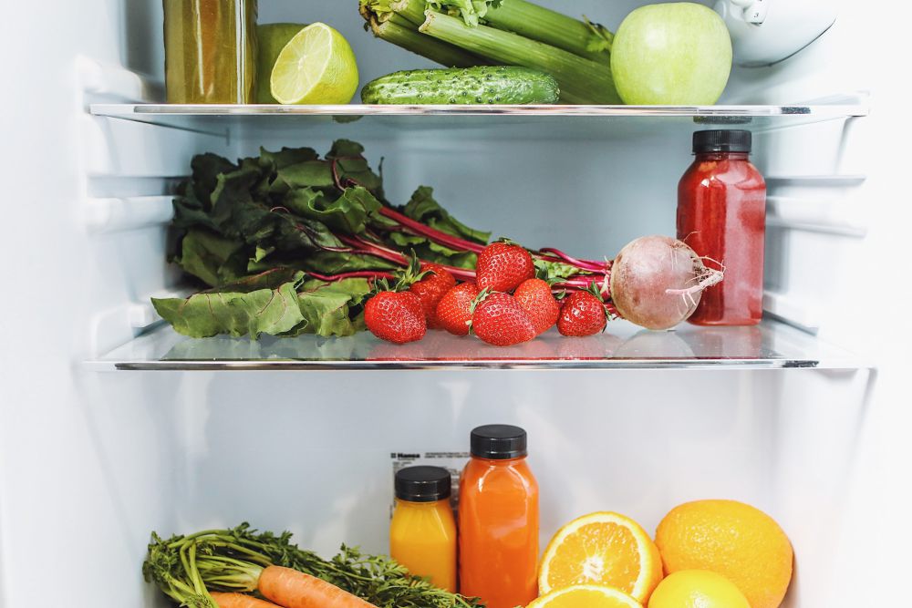 6 Hal yang Harus Diperhatikan saat Menyimpan Makanan di Kulkas