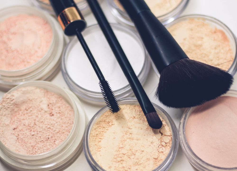 5 Kesalahan Penggunaan Setting Powder yang Harus Dihindari, Apa Saja?