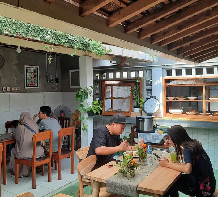 7 Tempat Makan di Jogja dengan Vibes Rumah, Bikin Kangen Pulang