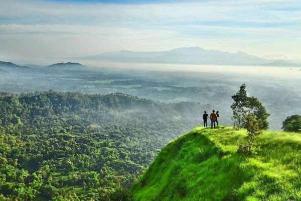 Rekomendasi 5 Wisata Bukit di Ponorogo