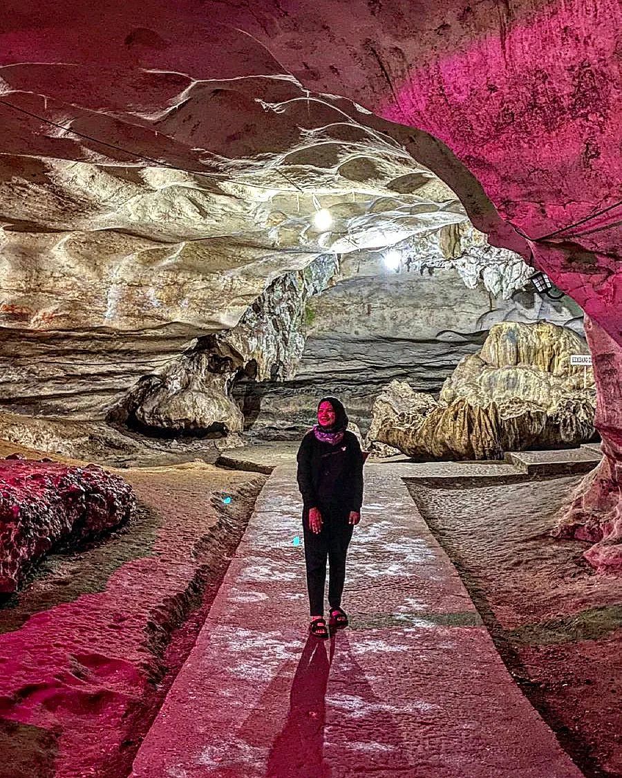 10 Gua di Indonesia yang Kental dengan Mitos, Tertarik ke Sini?