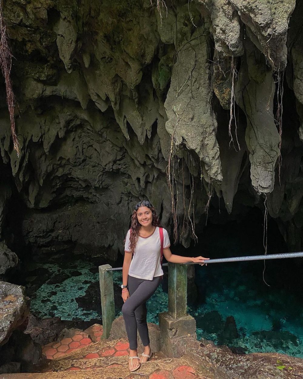 10 Gua di Indonesia yang Kental dengan Mitos, Tertarik ke Sini?