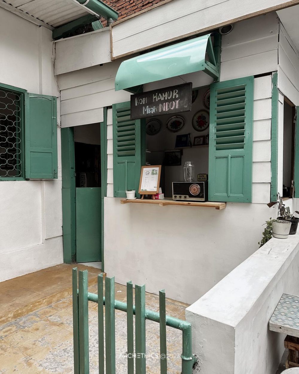 5 Rekomendasi Kafe Vintage di Kampung Heritage  Kayutangan Malang