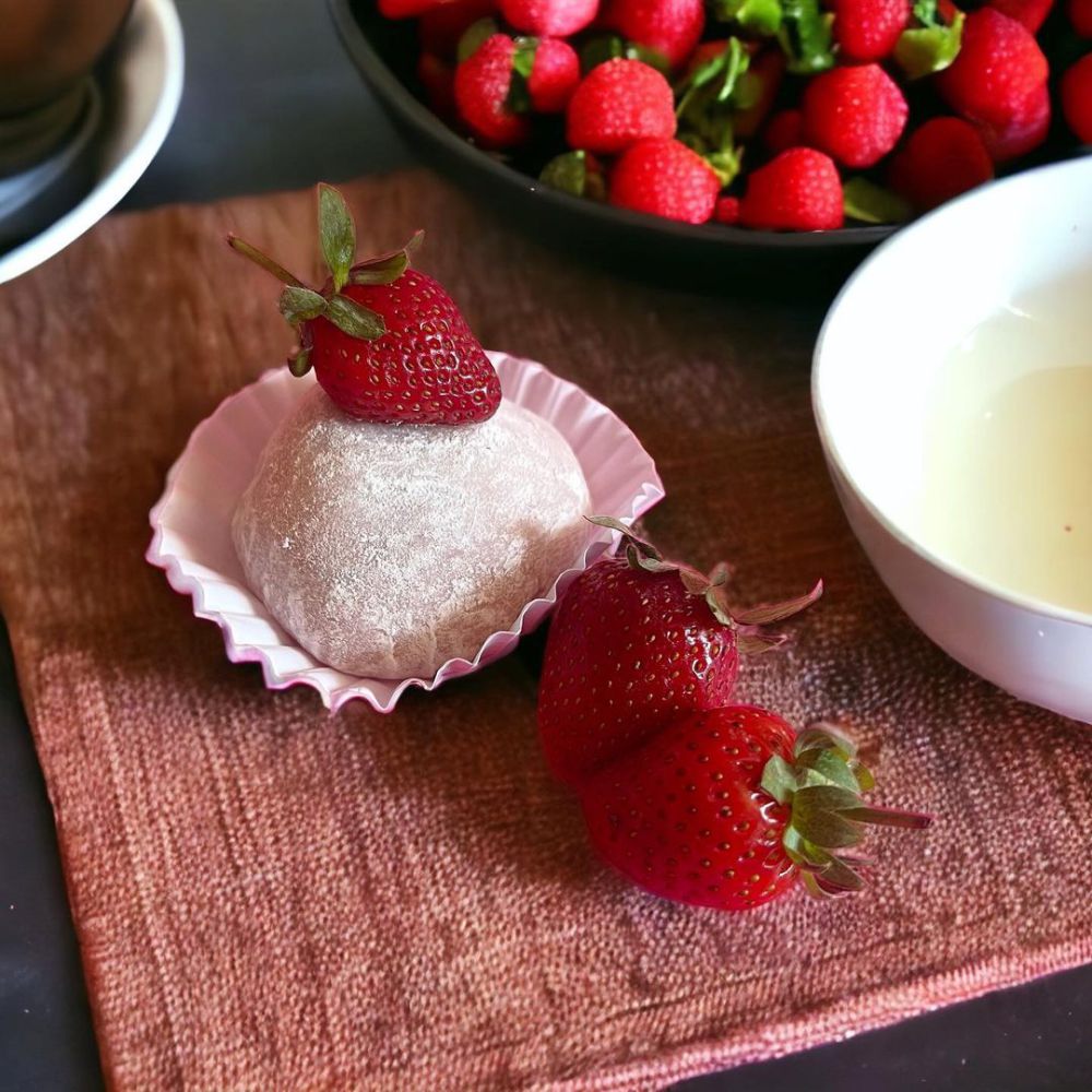 5 Rekomendasi Ichigo Daifuku Mochi yang Lagi Viral di Surabaya