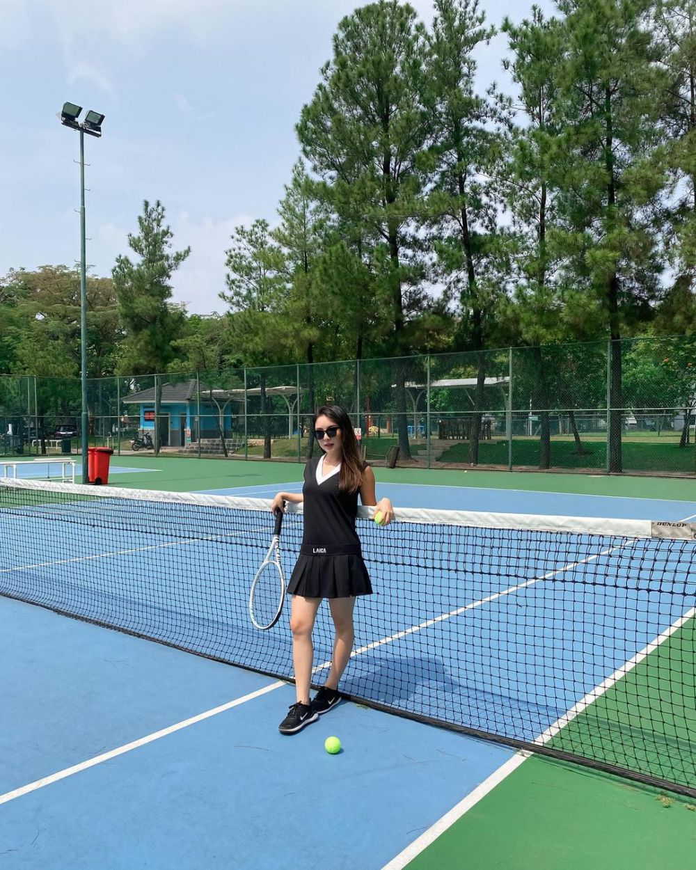9 Inspirasi OOTD Olahraga Tenis ala Prisca Angelina, Sporty Abis!
