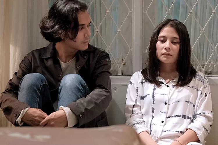 8 Film dan Series Garapan Umay Shahab, Ada Cinta Dua Masa!