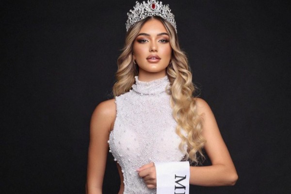 7 Potret Drita Ziri Miss Earth Albania 2023, Menawan Hati!