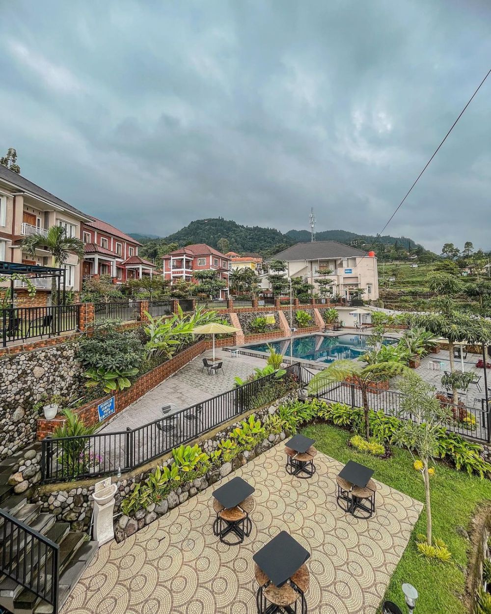 8 Kafe dengan Pemandangan Alam di Mojokerto, Panoramanya Memukau!