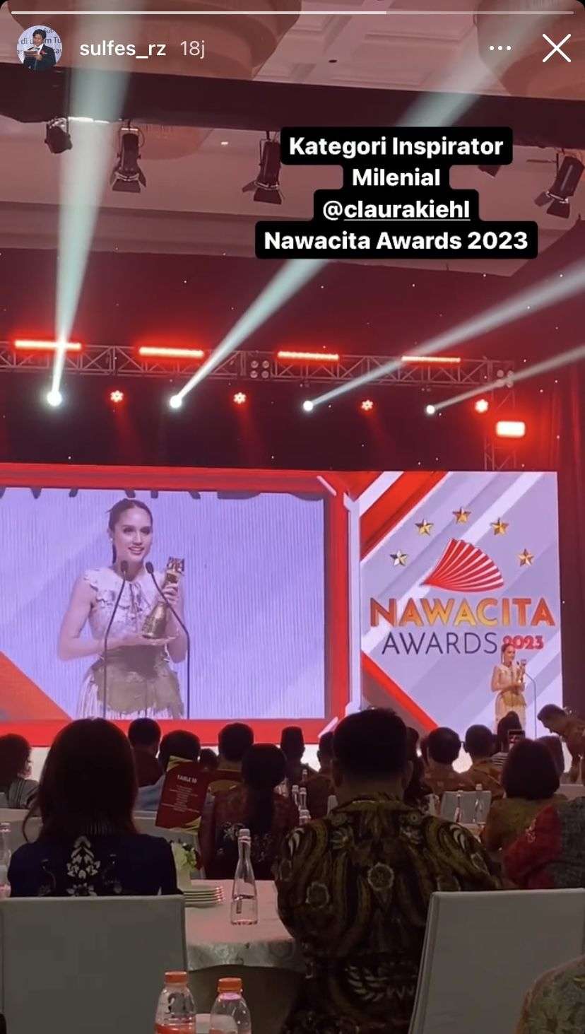 8 Potret Cinta Laura Raih Nawacita Awards 2023, Bikin Kagum