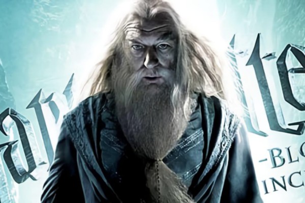 5 Film Terbaik Michael Gambon, Sang Dumbledore di Harry Potter